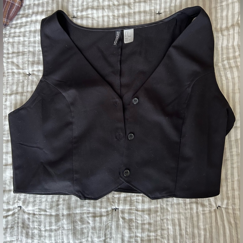 H&M Black Vest